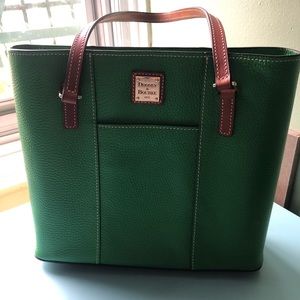 $238 Pebble Grain Small Lexington Shopper - Kelly Green Bag